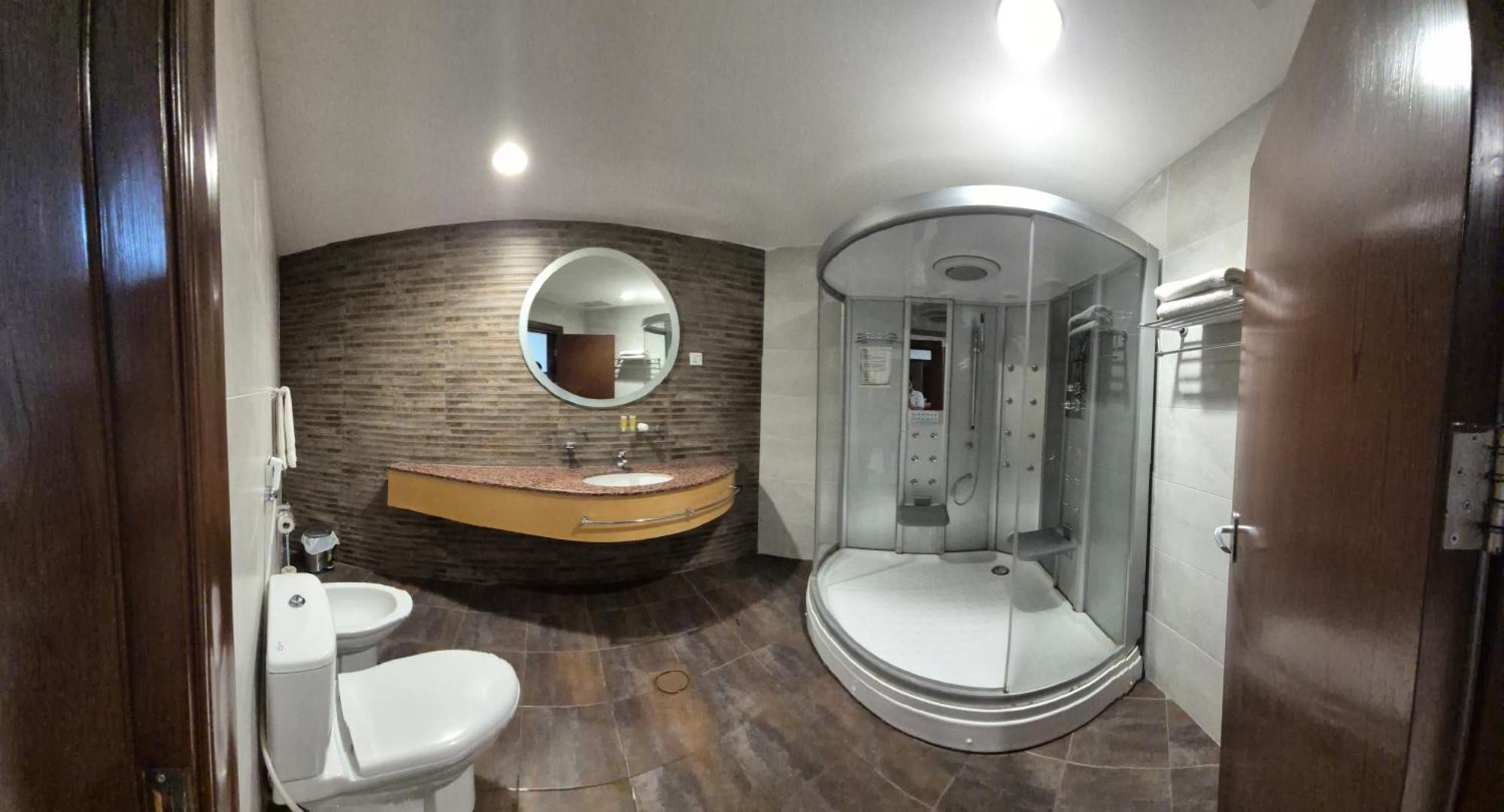 Le Vendome Hotel Amman Eksteriør billede