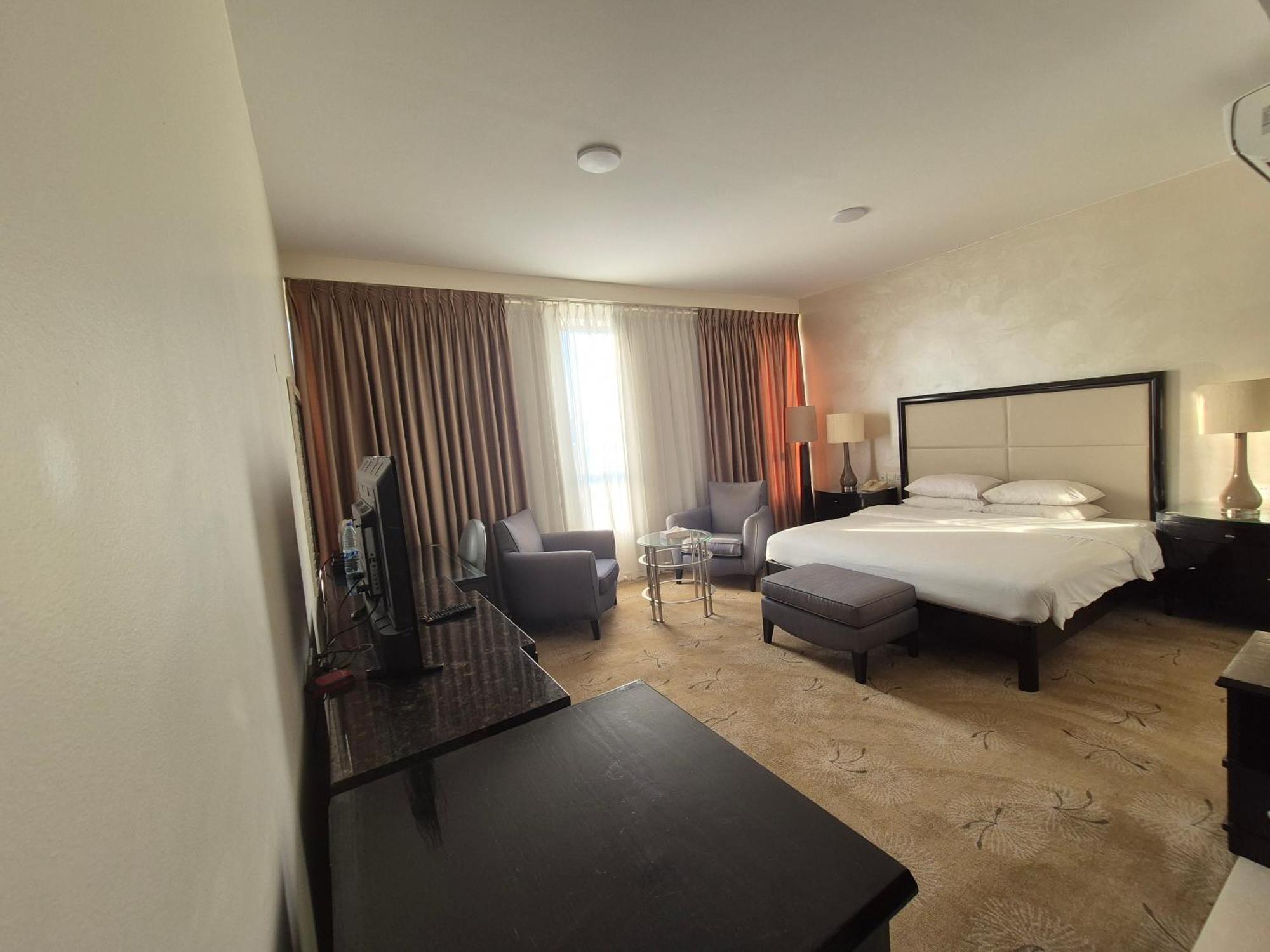 Le Vendome Hotel Amman Eksteriør billede