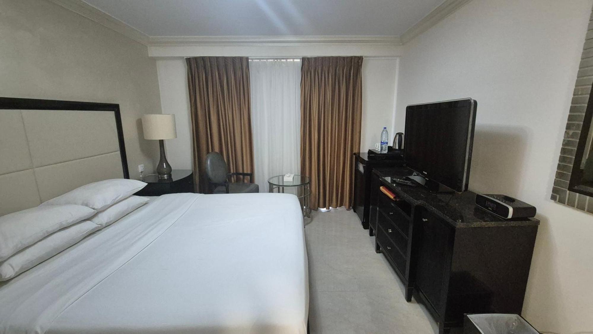 Le Vendome Hotel Amman Eksteriør billede